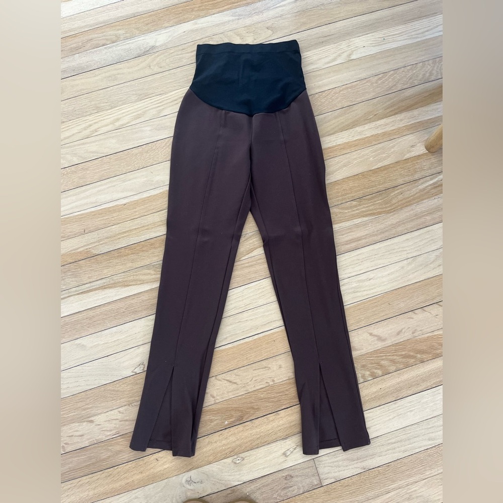 NWOT Old Navy Maternity Slit Hem Legging, Small, Brown